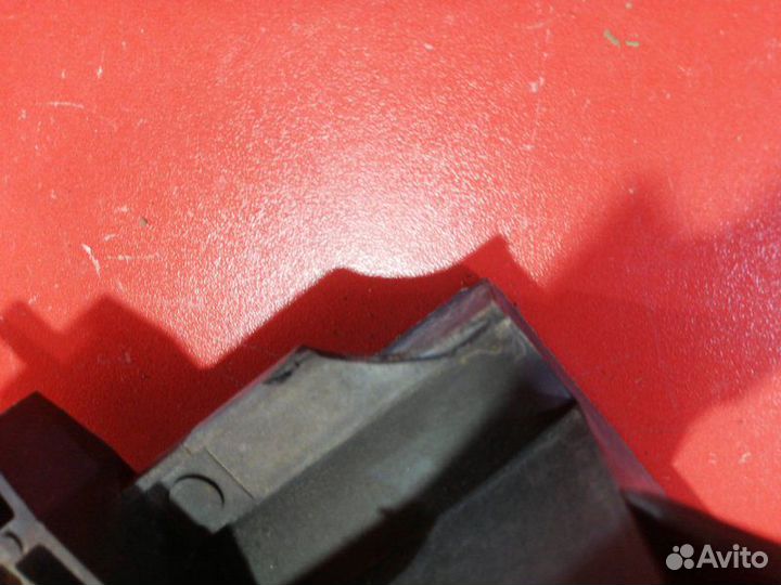 Корпус блока предохранителей Nissan Navara D40M