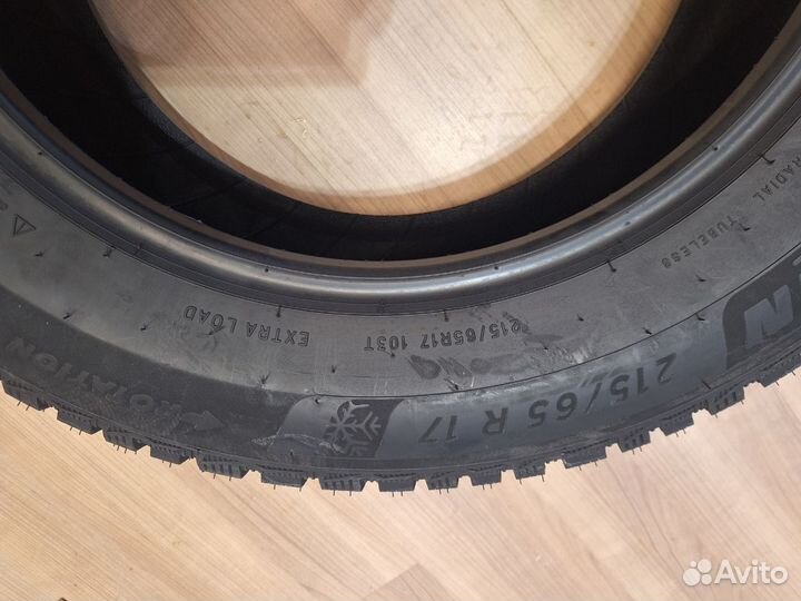 Michelin X-Ice North 4 215/65 R17 103T