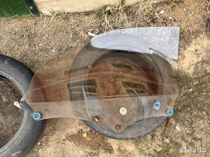 Стекло боковое переднее правое Toyota JZX90