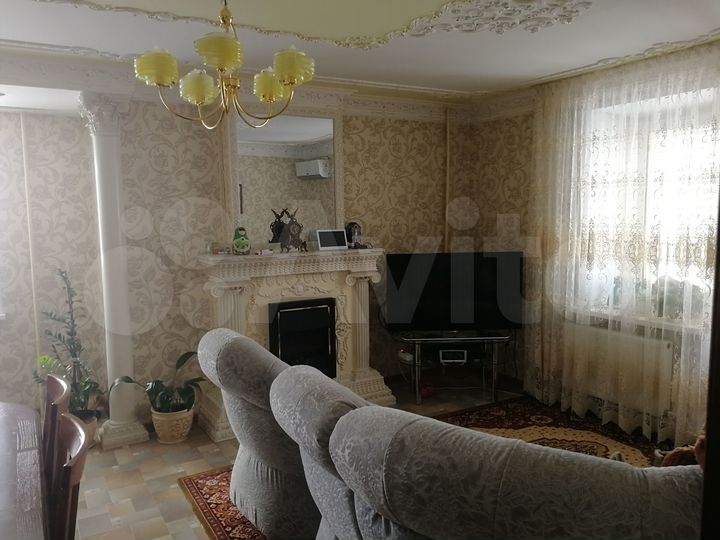 4-к. квартира, 130,3 м², 9/10 эт.