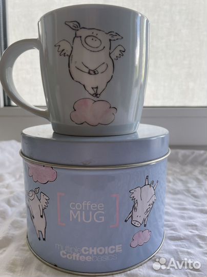 Кружка подарочная фарфор в жестяной коробке