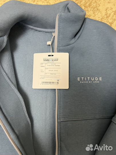 Спортивный костюм на флисе для мальчика новый 128