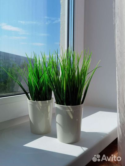 Искусственная зелень в кашпо