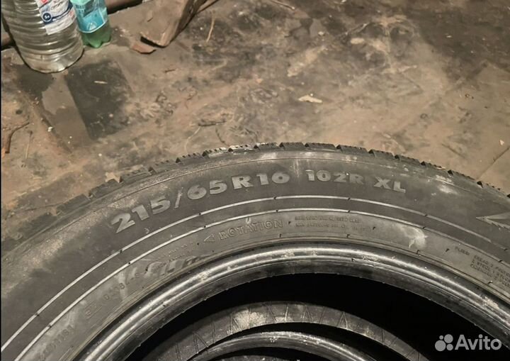 Nokian Tyres Hakkapeliitta R 215/65 R16 102R