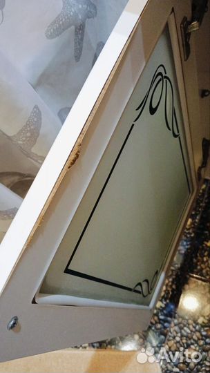 Тумба для ванной с раковиной и зеркалом