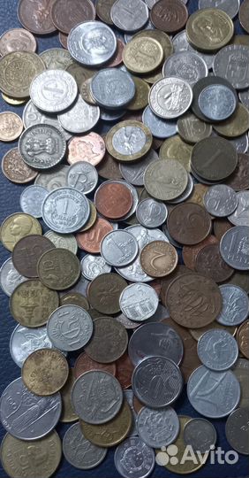 Набор иностранных монет, 151 штука без повторов