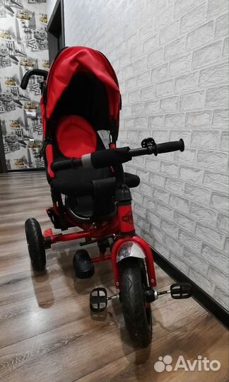 Детский трехколесный велосипед