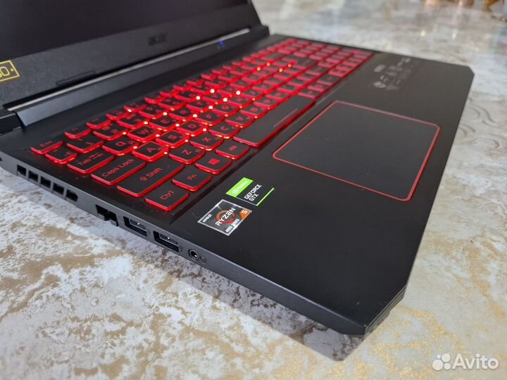 Acer Nitro Ryzen 5/Ram16gb/SSD512/1650ti