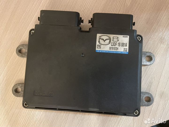 Блок управления двигателе mazda 5 cr