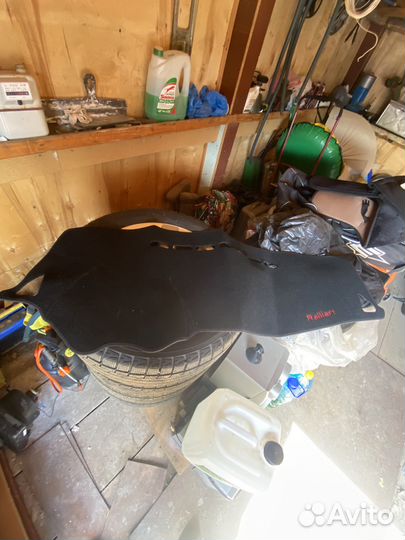 Накидка на панель приборов mitsubishi lancer