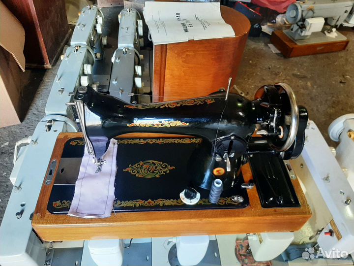 Швейная машина Подольск ручной