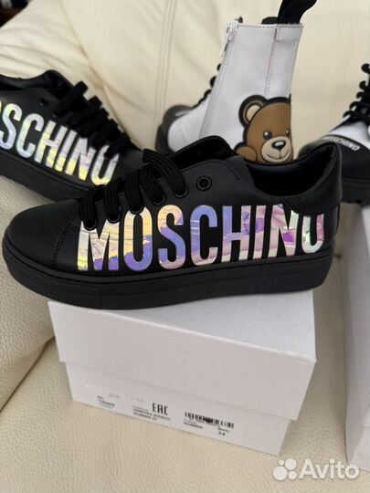 Новая обувь moschino 34 для девочки