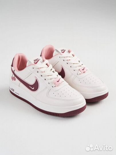 Кроссовки женские Nike Valentine's Day