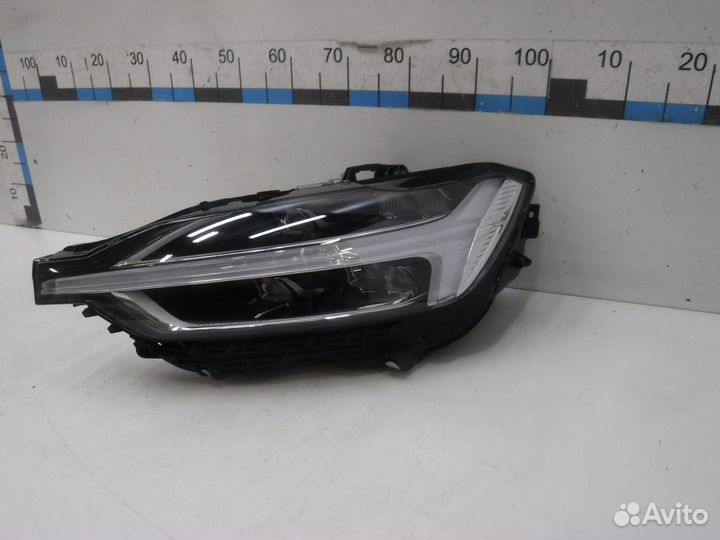 Фара левая Volvo XC60