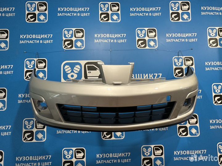 Передний бампер Nissan Tiida C11 K23