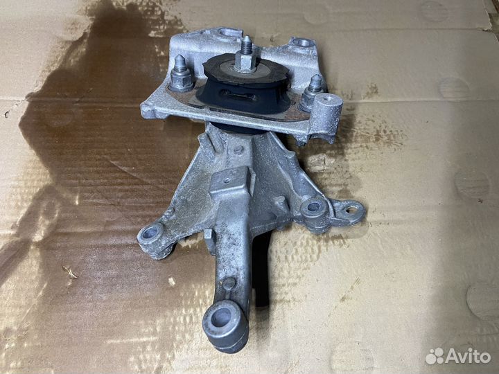 Опора двигателя Рено Каптюр