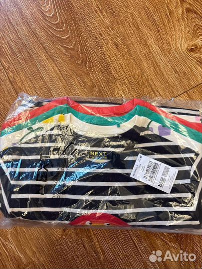 Футболка next