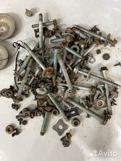 Болты задней подвески Audi A6 Allroad C6 AUK 2006