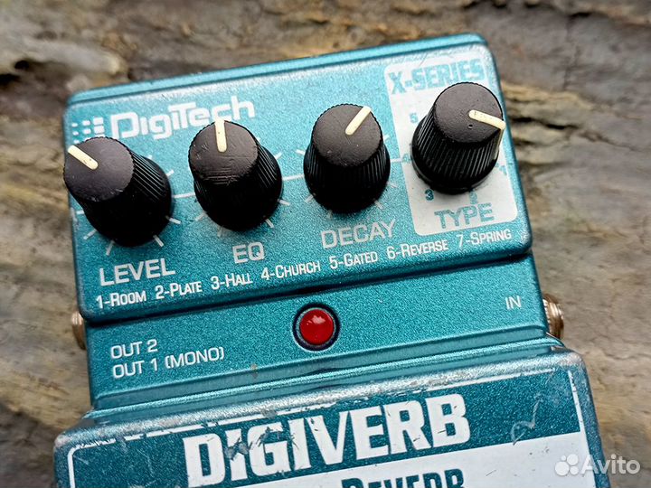 Педаль Digitech Digiverb Digital Reverb & Пушкин