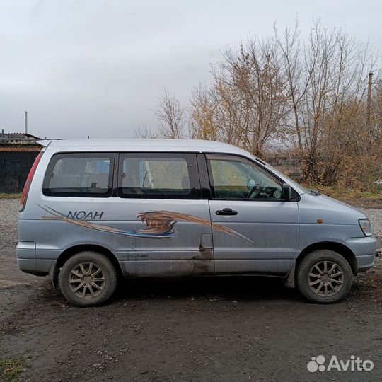 Toyota Town Ace Noah 2.2 AT, 1997, 392 161 км