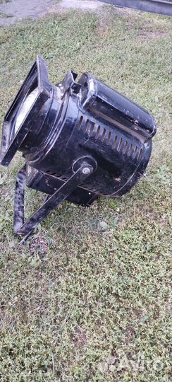 Фонарь прожектор