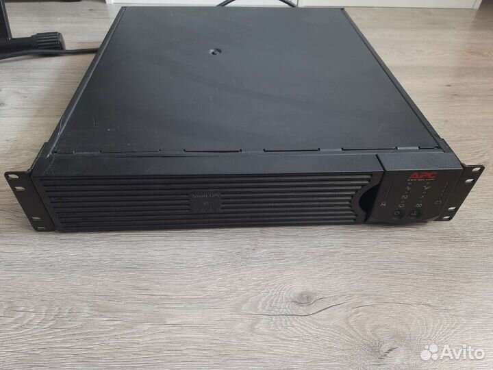 Ибп APC Smart-UPS RT 2000