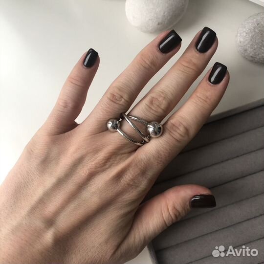 Кольцо безразмерное с шариками трендовое новое