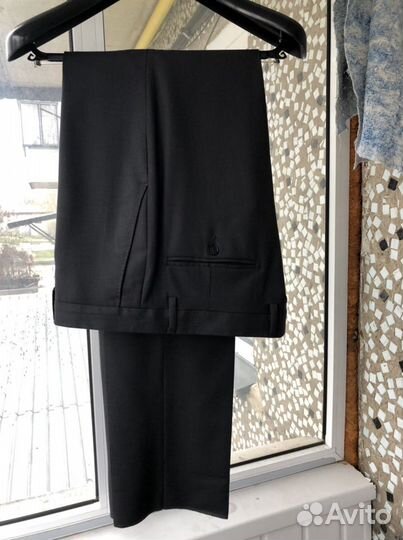 Костюм для стройного парня