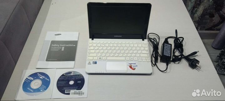 Нетбук samsung nc110-A08