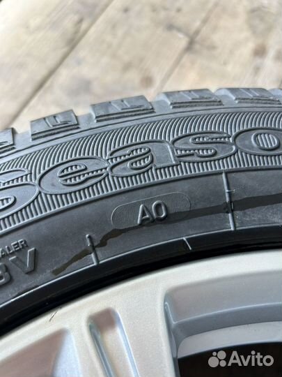 Goodyear Vector 4Seasons 225/50 R17 98V