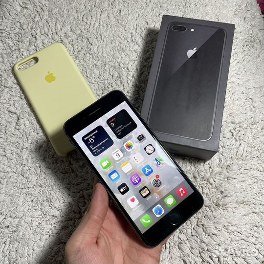 iPhone 8 Plus, 64 ГБ