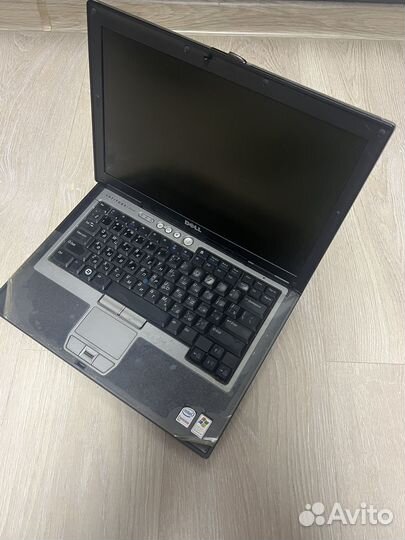 Ноутбук Dell latitude d630