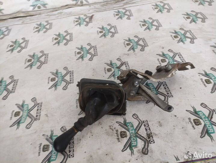 Кулиса МКПП Nissan Serena C23