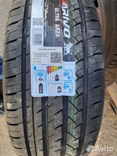 Arivo Ultra ARZ4 245/35 R19