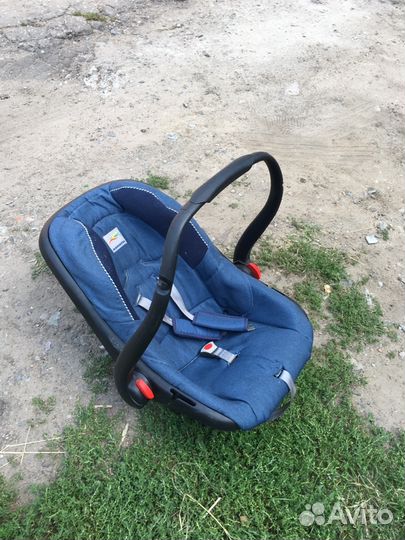 Автомобильное кресло/люлька