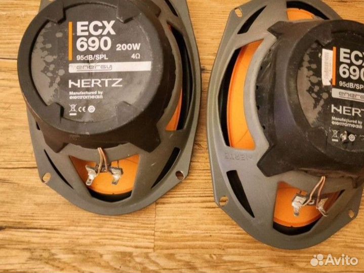 Колонки автомобильные Hertz DCX-690.3