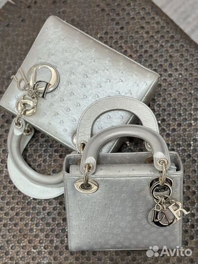 Lady Dior страус