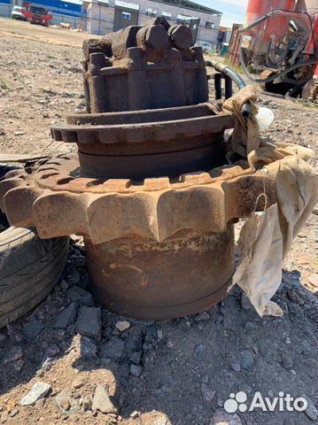 Редуктор хода в сборе hitachi 330-3