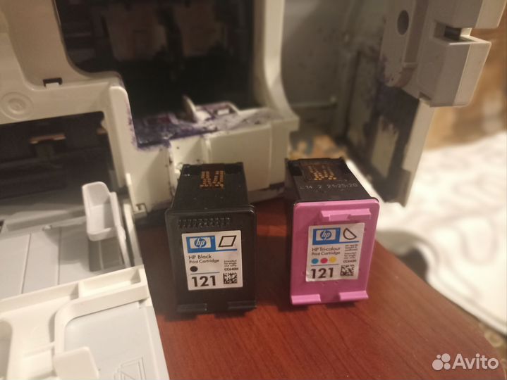 Струйный принтер + сканер мфу HP Deskjet F4283