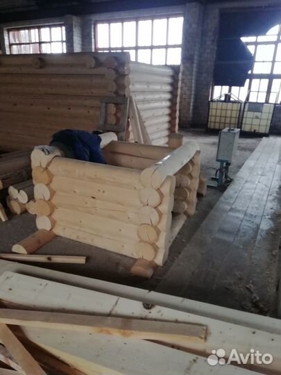 Оцилиндрованный сруб