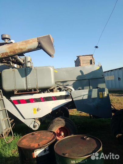 Комбайн Нива-Сельхозтехника СКА-5, 2010