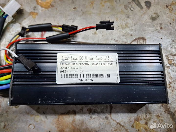 Контроллер 30A 36/48v + sw900