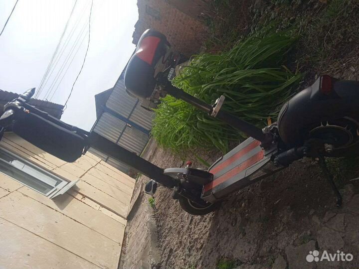 Продам электросамокат