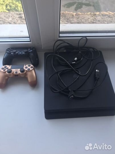 Sony PS4 slim 1tb