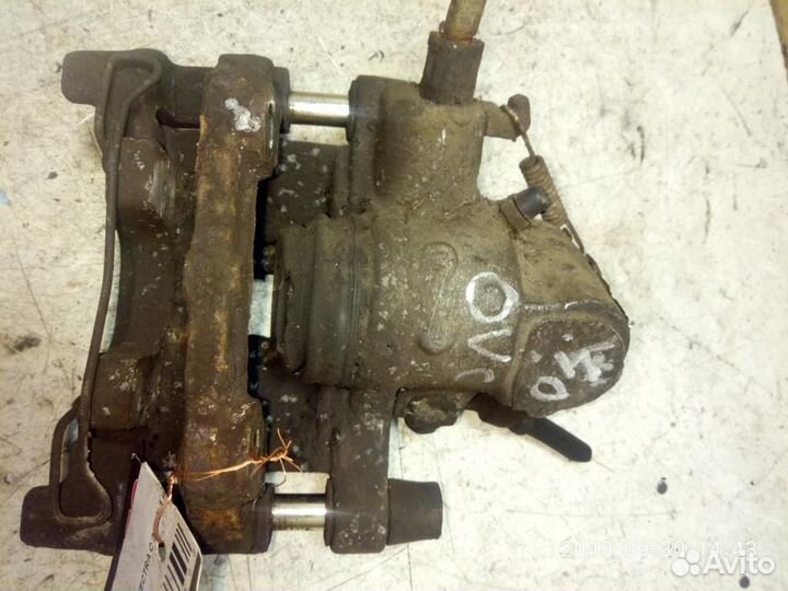 Суппорт задний правый Opel Vectra C