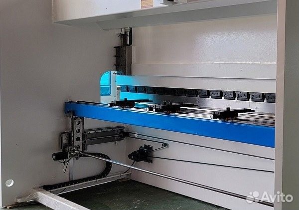 Листогибочные гидравлические прессы HBM 63/2500C