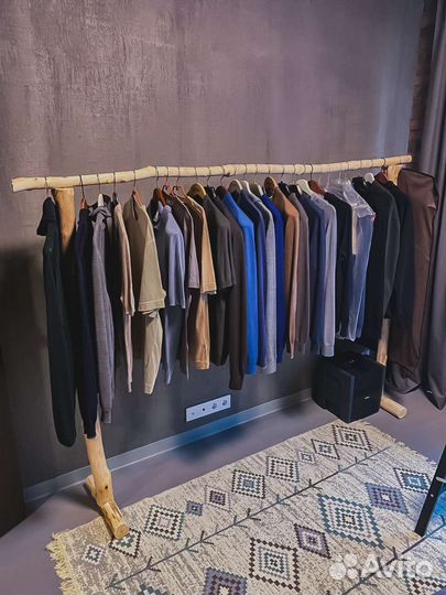 Рейл для одежды вешалка