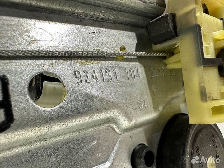 Стеклоподъемник Ford Focus 3