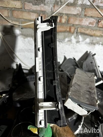 Панель приборовтойота Корола 120 АКПП