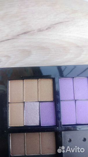 Тени для век Mary Kay
